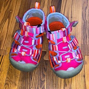 Toddler size 5 Keen Seacamp water shoes